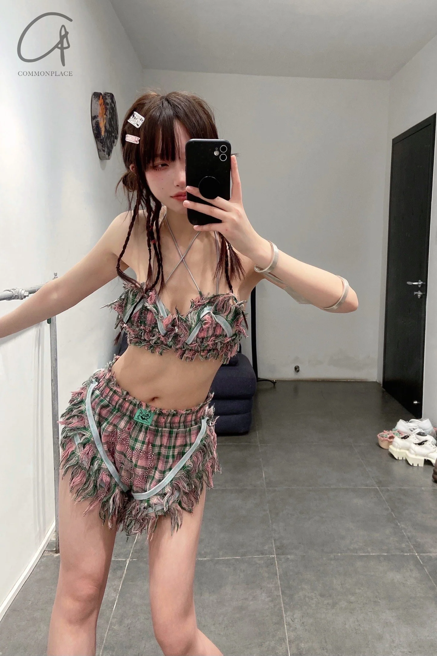 Thumbnail 4